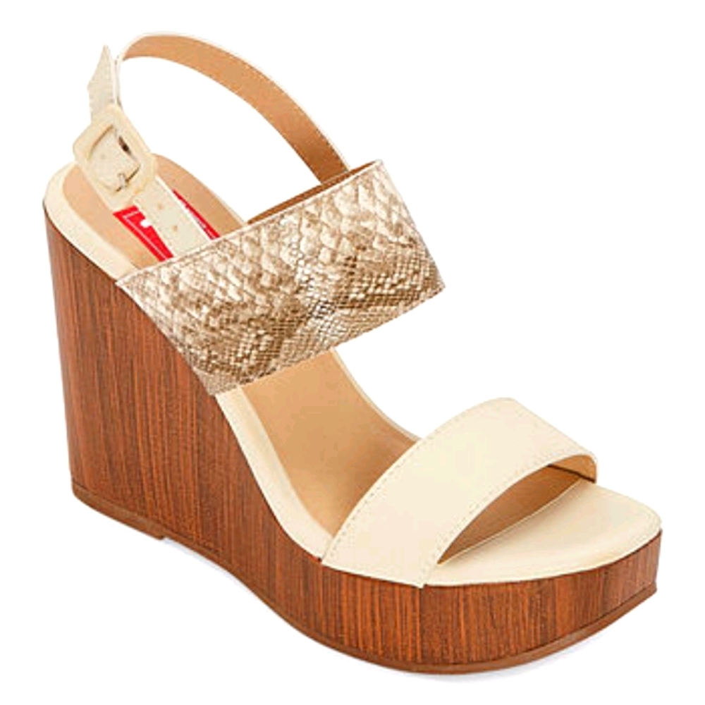 FINAL PRICE🚨 Pop Complete Ivory Smooth Wedges